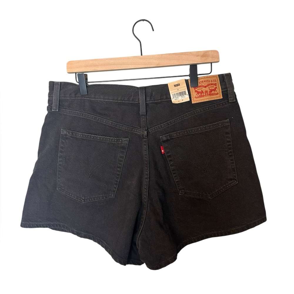 NWT Levi’s High Waisted Mom Women’s Shorts Black 32 - Picture 7 of 10